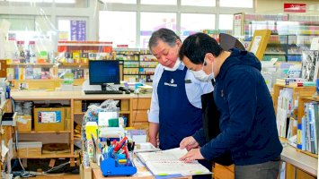 人口2万人の街で10万冊の書店が成り立つ理由―北海道の留萌ブックセンター（下）-–-nippon.com